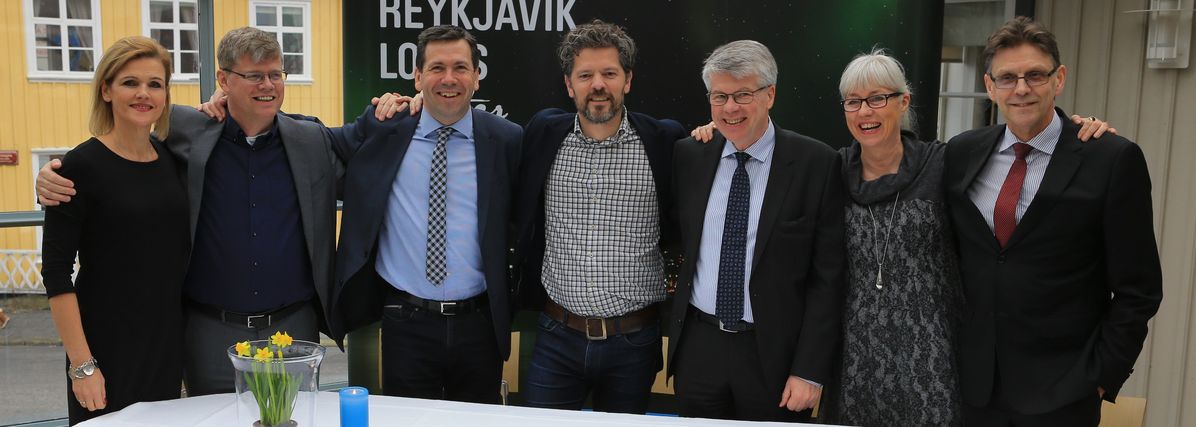 Reykjavík loves Hafnarfjörður?